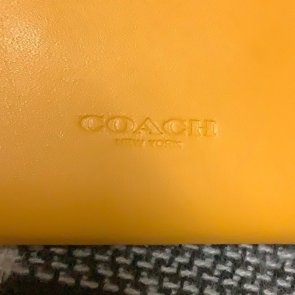 Coach x Disney skateboarding Mickey Mouse zip corner wallet - Picture 4 of 9